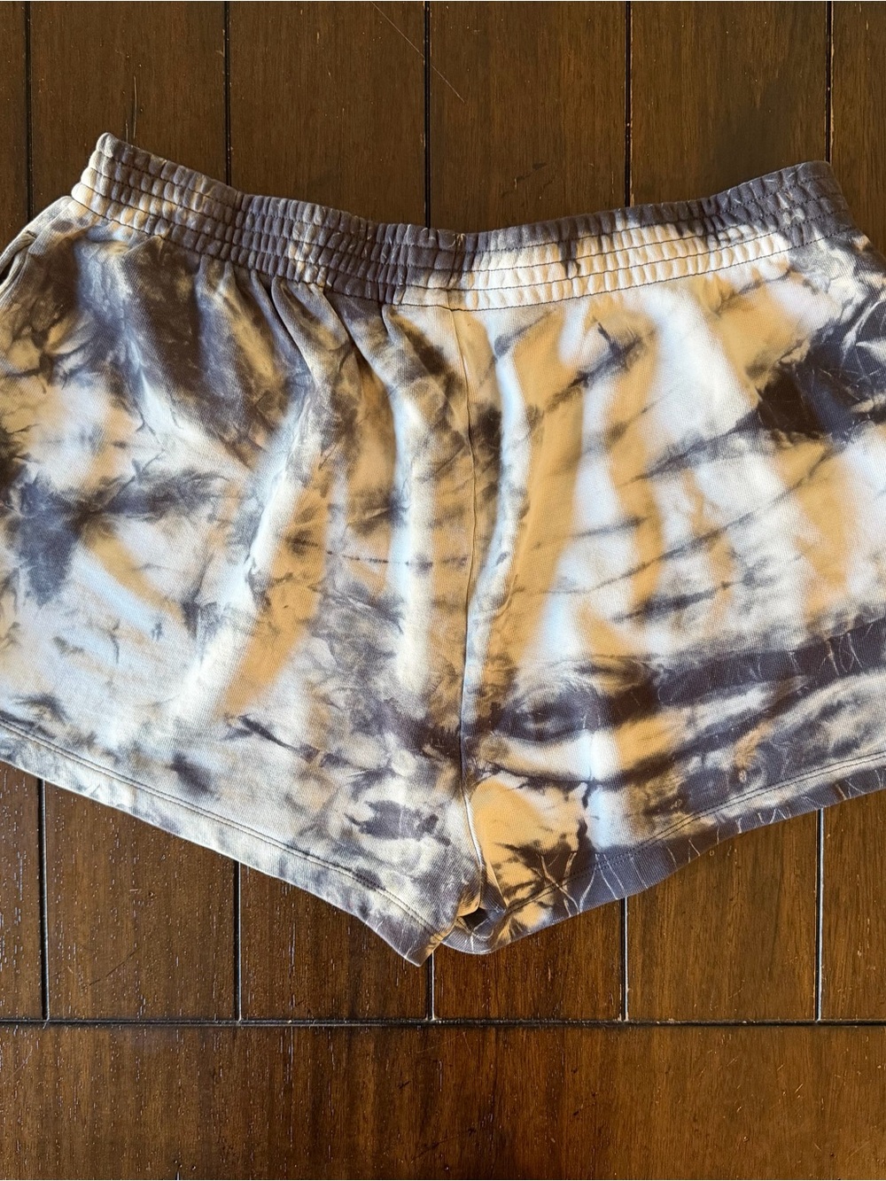 Levi’s Tie Dye High Rise Sweat Shorts Black Gray Pull On Size L - Picture 4 of 6